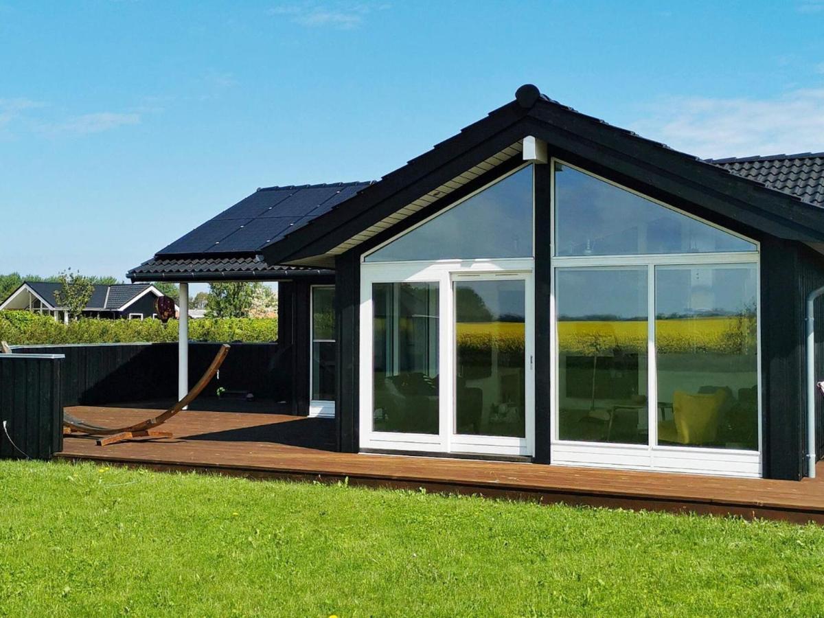 9 Person Holiday Home In Otterup Eksteriør bilde