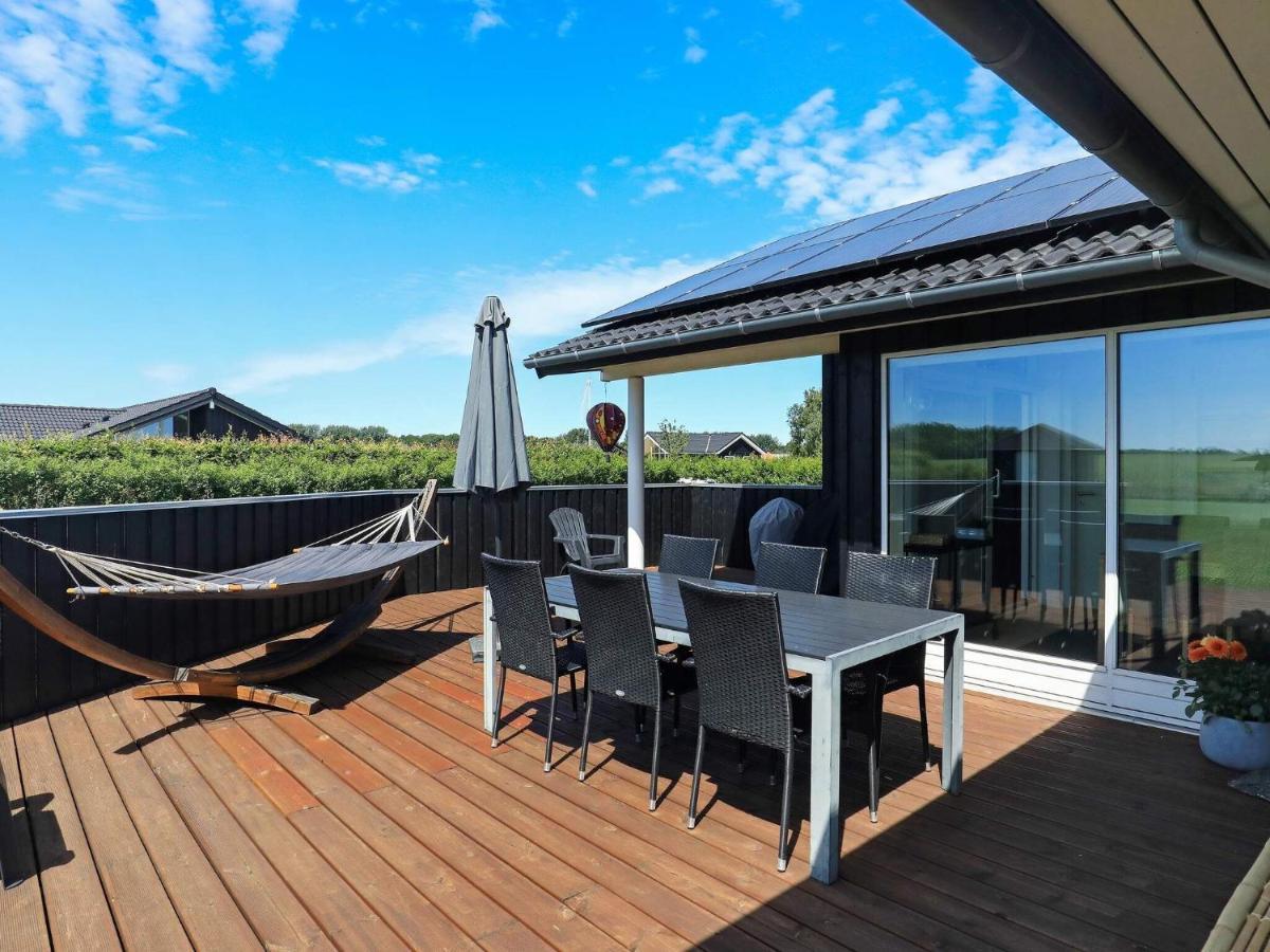 9 Person Holiday Home In Otterup Eksteriør bilde